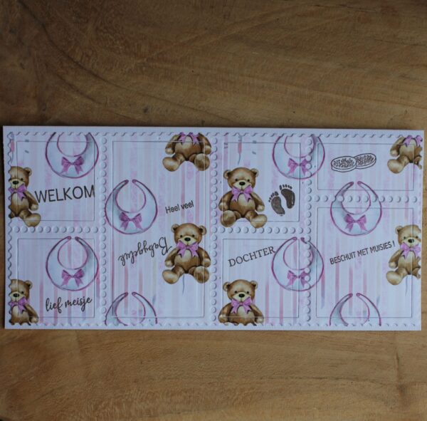 Postzegelkaart langwerpig slim-line, geboorte dochter, roze/wit/bruin plaatje beertjes met strik en slabbetjes, Babygeluk, lief meisje, Welkom, Beschuit met muisjes