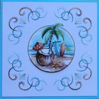 Zomer borduurkaart blauw/wit, plaatje palmnootcoctail, palm en surfplanken