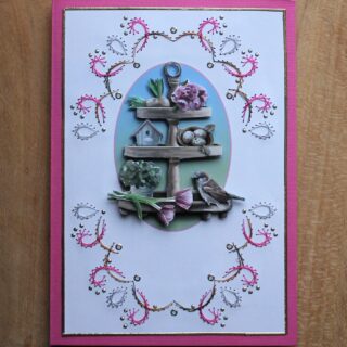 Borduurkaart roze/wit, 3D-afbeelding etagere met vogeltje, vogelhuisje, nestje met eieren, bloemen en bloembollen